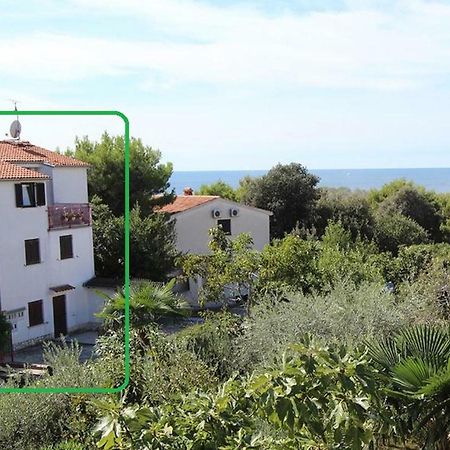 Apartmen Relax 200 M T Beach Apartman Rovinj Kültér fotó