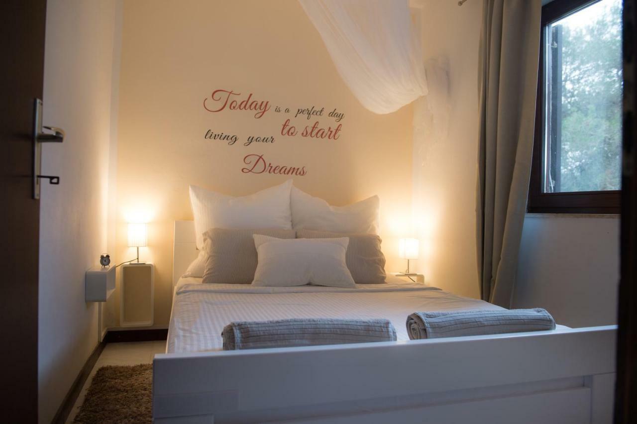 Apartmen Relax 200 M T Beach Apartman Rovinj Kültér fotó