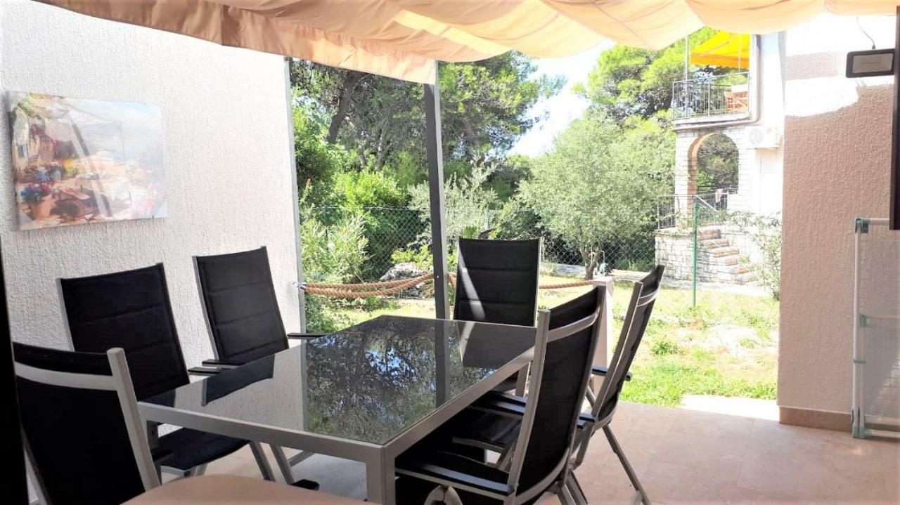 Apartmen Relax 200 M T Beach Apartman Rovinj Kültér fotó