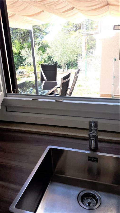 Apartmen Relax 200 M T Beach Apartman Rovinj Kültér fotó
