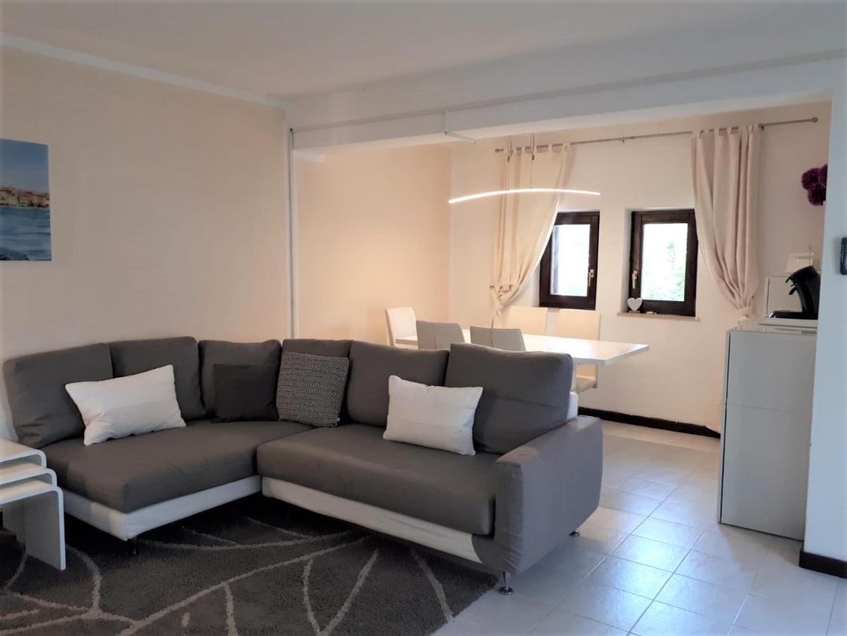 Apartmen Relax 200 M T Beach Apartman Rovinj Kültér fotó